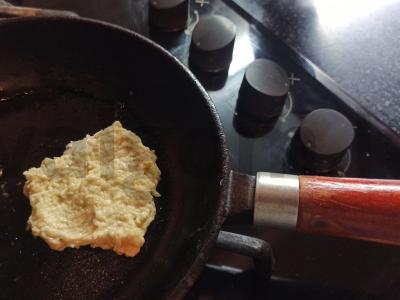 Švelnūs blyneliai su žalumynais Žingsnis 3