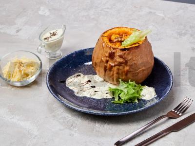 Moliūgas, įdarytas kalakutiena ir kiaulienos filė pagrindine nuotrauka