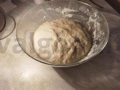 Žuvies pyragas su ryžiais ir svogūnais Žingsnis 4