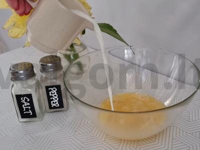 Omletas su pesto padažu ir grietinėlės sūriu Žingsnis 1