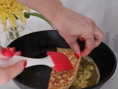 Omletas su pesto padažu ir grietinėlės sūriu Žingsnis 3