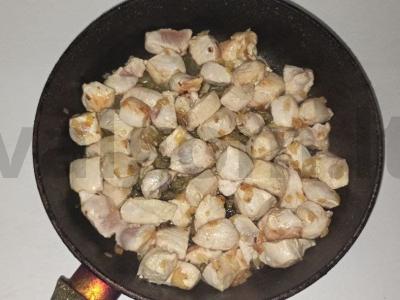 Vištienos filė su paprikomis ir grietinėle Žingsnis 1