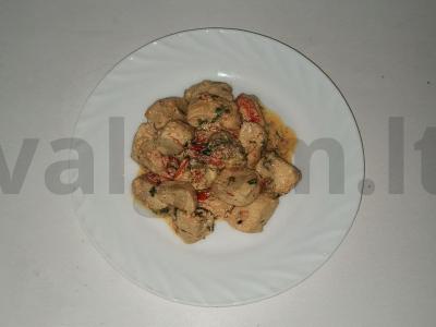 Vištienos filė su paprikomis ir grietinėle pagrindine nuotrauka