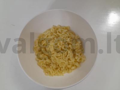 Ramen su vištienos filė, česnakais ir žolelėmis Žingsnis 2