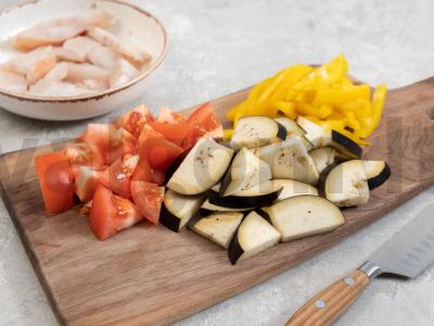 Jūros gėrybių troškinys su gruziniška plokštainiu Žingsnis 3