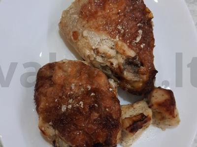 Vištiena grietinės ir majonezo padaže orkaitėje pagrindine nuotrauka