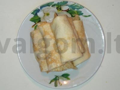 Skanūs blyneliai su vištiena ir grybais pagrindine nuotrauka