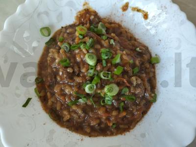 Ryžiai, troškinti su jautiena ir moliūgais pagrindine nuotrauka