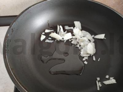 Tunų makaronai su baltuoju vynu vakarienei Žingsnis 1