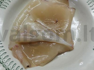 Salotos su kalmarais ir vištiena Žingsnis 1