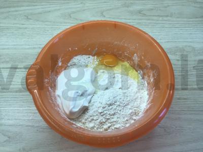 Krepšeliai su virintu sutirštintu pienu Žingsnis 2