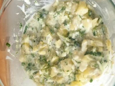 Bulvės su kiaušiniu ant kefyro pagrindine nuotrauka