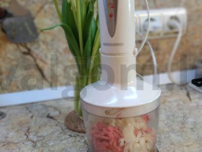 Pica be miltų su malta mėsa ir alyvuogėmis Žingsnis 1