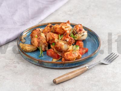 Vištienos kebabas su svogūnais pagrindine nuotrauka