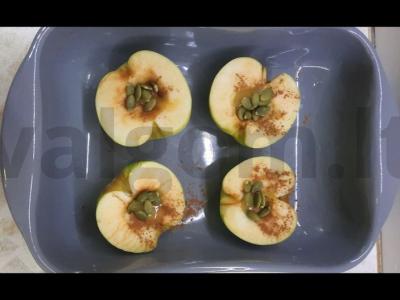 Kepti antonovka obuoliai orkaitėje Žingsnis 4