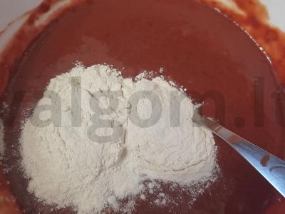 Kepenų pyragas su krapais ir česnakais Žingsnis 3