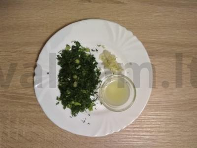 Skanus grietinės padažas. Žingsnis 1