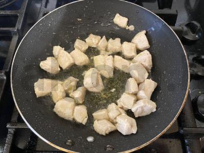 Kepta vištienos krūtinėlės mėsa su daržovėmis Žingsnis 4