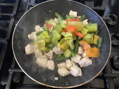 Kepta vištienos krūtinėlės mėsa su daržovėmis Žingsnis 7