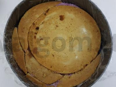 Greitas šaldiklio tortas su anakardžių riešutais, ledais ir uogomis su šokoladiniu glajumi Žingsnis 3