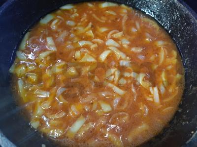 Mėsos kukuliai pomidorų padaže su svogūnais Žingsnis 4