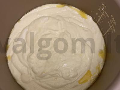 Lengvas varškės apkepas multicooker įrenginyje Žingsnis 4