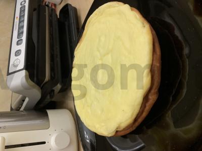 Lengvas varškės apkepas multicooker įrenginyje pagrindine nuotrauka