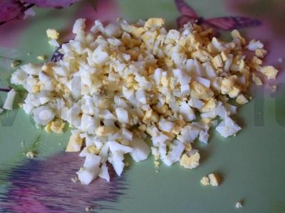 Salotos su kiviais ir krabų lazdelėmis Žingsnis 4