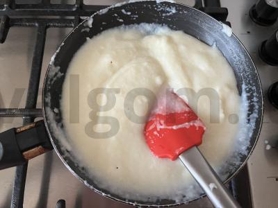 Manų košė su kondensuotu pienu ir sviestu Žingsnis 3