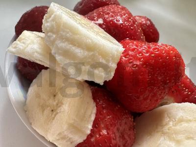 Braškių ir šokolado kokteilis su pienu Žingsnis 1