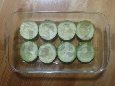 Cukinija, kepta su sūriu ir riešutais Žingsnis 2