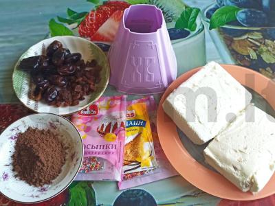 Velykos be kepinių su šokolado ir vanilės varškės šokoladu su džiovintais vaisiais Žingsnis 1