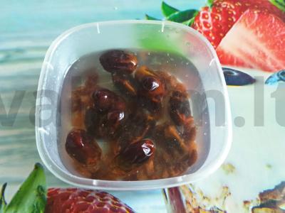 Velykos be kepinių su šokolado ir vanilės varškės šokoladu su džiovintais vaisiais Žingsnis 2