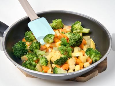 Daržovių ragu su grietinėlės sūriu Žingsnis 2