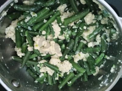 Pupelių troškinys su kiaušiniais Žingsnis 7