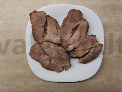 Orkaitėje kepta kiauliena pagrindine nuotrauka