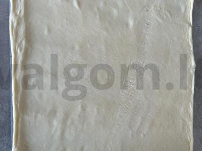 Strudel su obuoliais ir riešutais Žingsnis 3