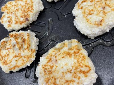 Namų sūrio pyragėliai su manų kruopomis Žingsnis 6