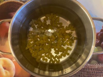 Makaronai su kalakutienos filė ir keptomis pievagrybėmis Žingsnis 2