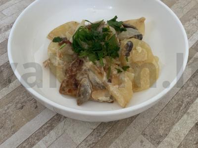 Keptos bulvės su pievagrybiais pagrindine nuotrauka