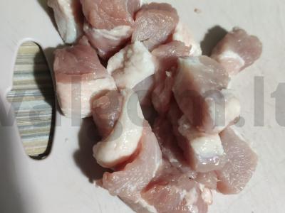 Keptos bulvės su mėsa ir grybais „Pakartok dar kartą“ Žingsnis 1