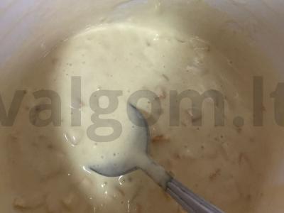 Oladiai su obuoliais ir kefyru Žingsnis 2