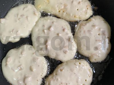 Oladiai su obuoliais ir kefyru Žingsnis 3