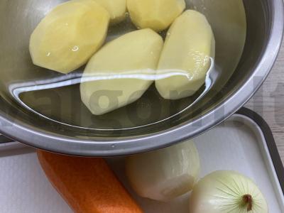 Sūrio sriuba su rūkyta vištienos krūtinėlė Žingsnis 1