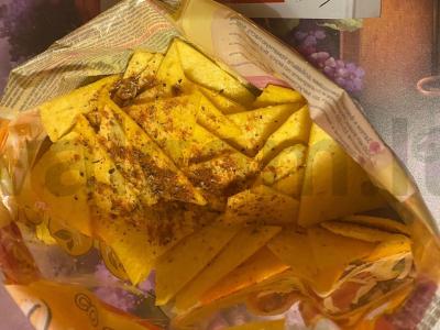 Namų pomidorų traškučiai iš sūrio tortilijos Žingsnis 4