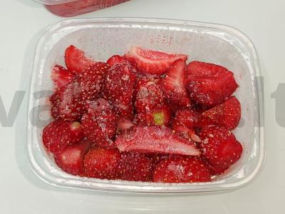 Braškių ir cukraus užtepėlė pyragams žiemai pagrindine nuotrauka