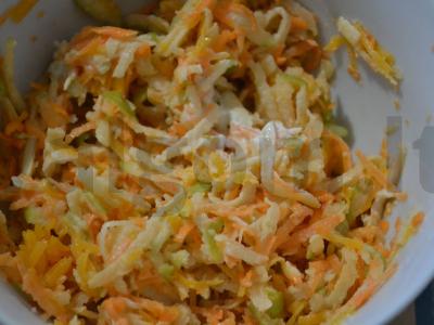 Vitaminų salotos su graikiniais riešutais Žingsnis 4