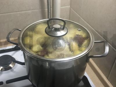 Žiemos vitaminų kompotas su obuoliais ir uogomis Žingsnis 6