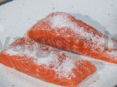 Upėtakis su grietinėlės padažu ir brokoliais Žingsnis 1