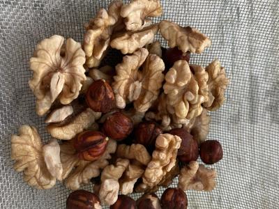 Medus su aktyvuotais riešutais Žingsnis 1